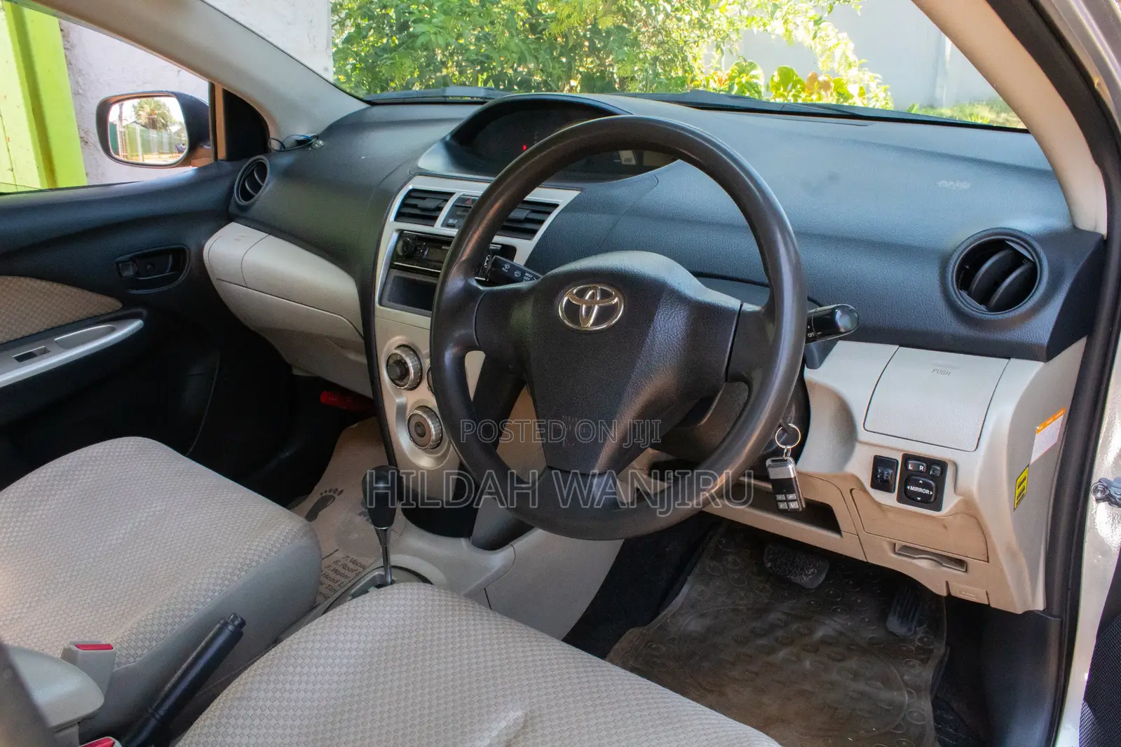 Toyota Belta 2009 Silver