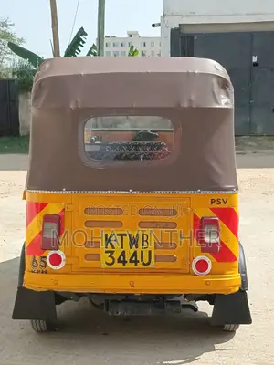 Bajaj RE 2018 Yellow