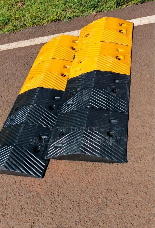 Rubber Bumps/Speed Bumps