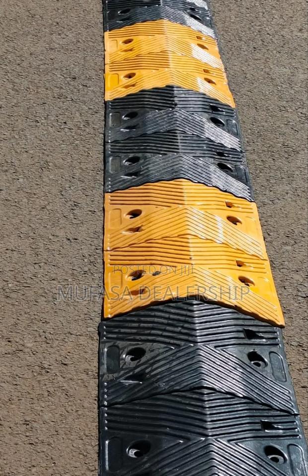 Rubber Bumps/Speed Bumps - thumbnail 3