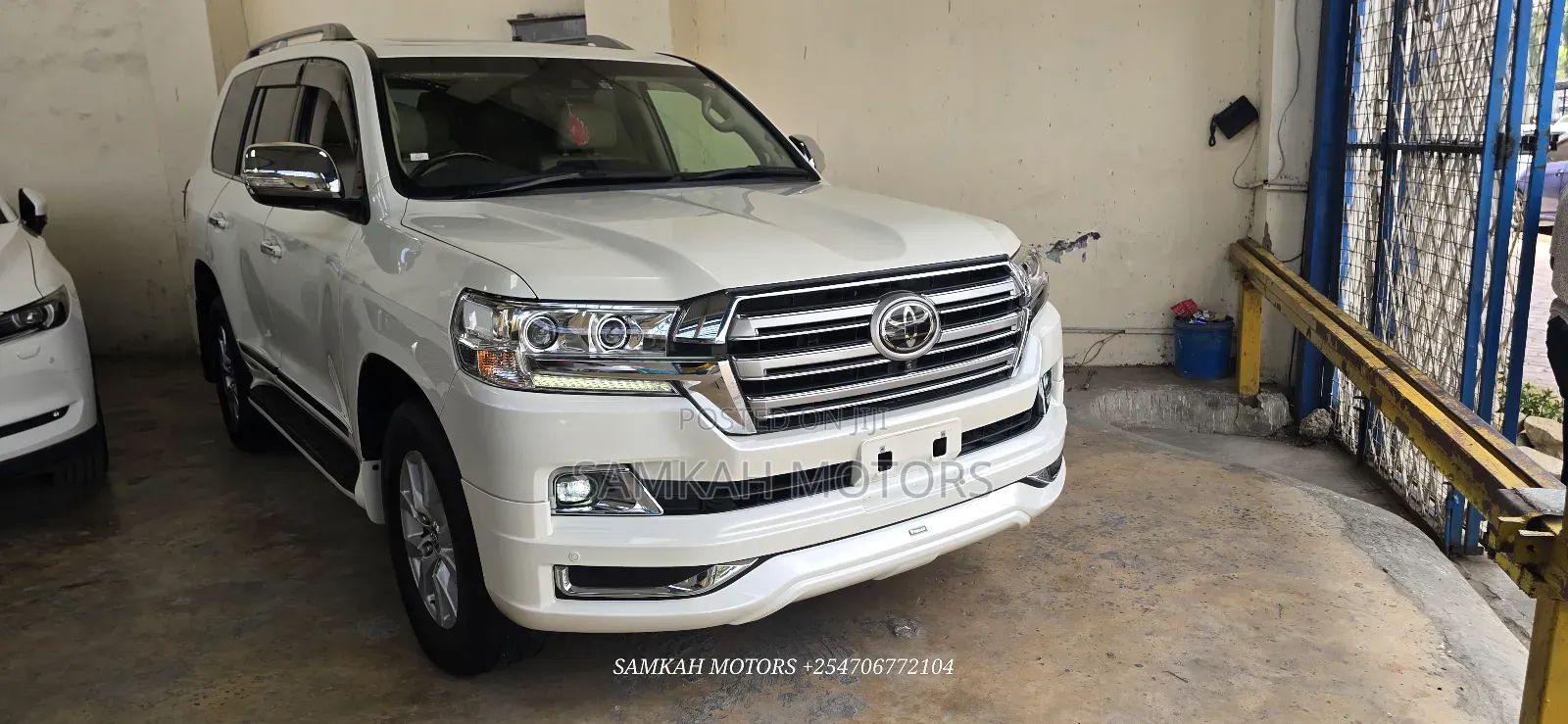 Toyota Land Cruiser 2020 White