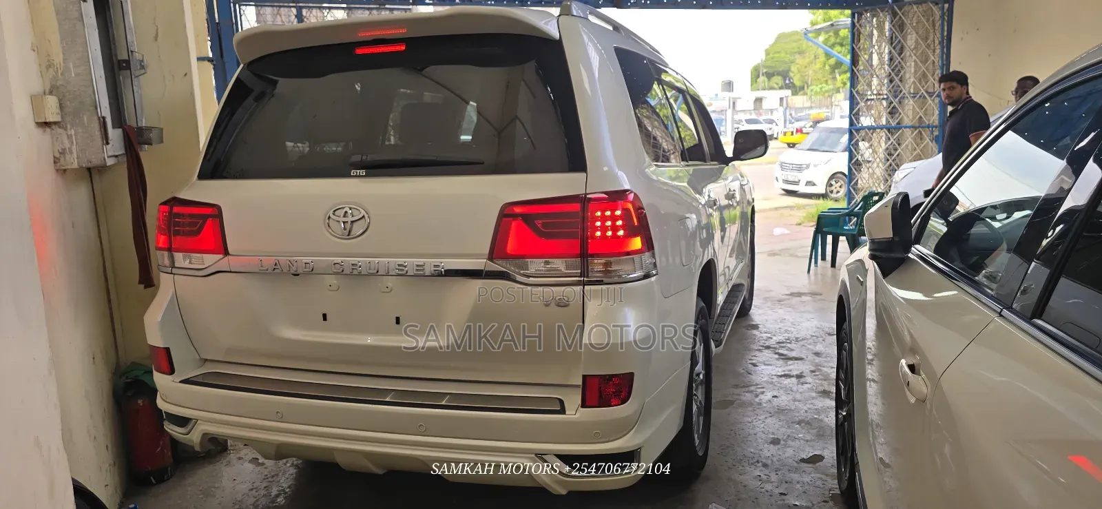 Toyota Land Cruiser 2020 White