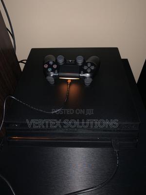 Play Station 4 Pro - thumbnail 2
