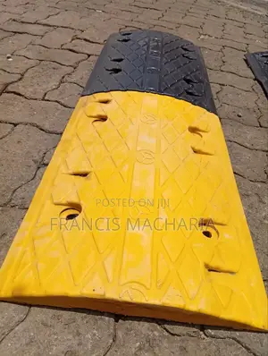 Safety Tarmac Rubber Speed Bumps
