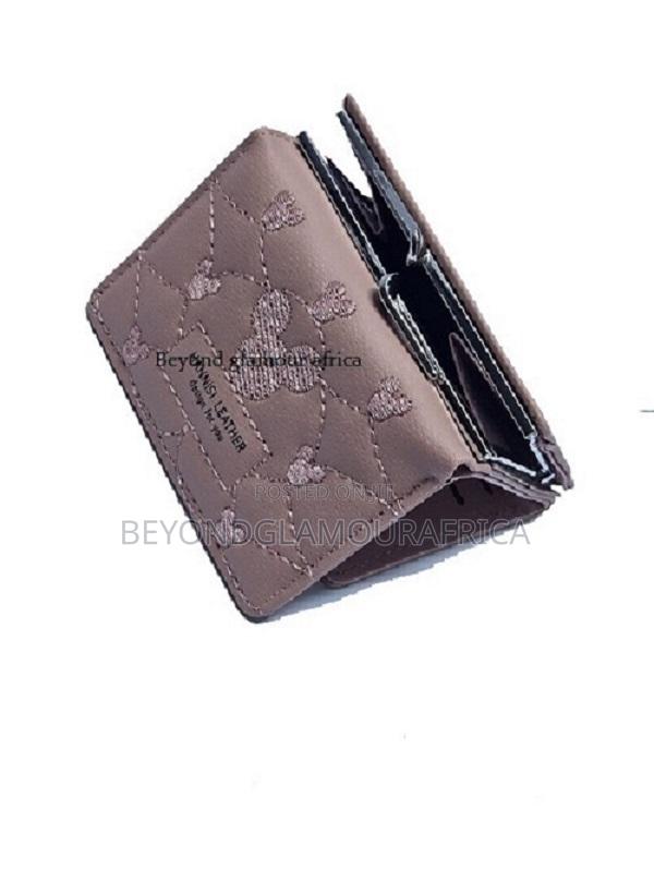 Ladies Beige Lock Leather Wallet - thumbnail 4