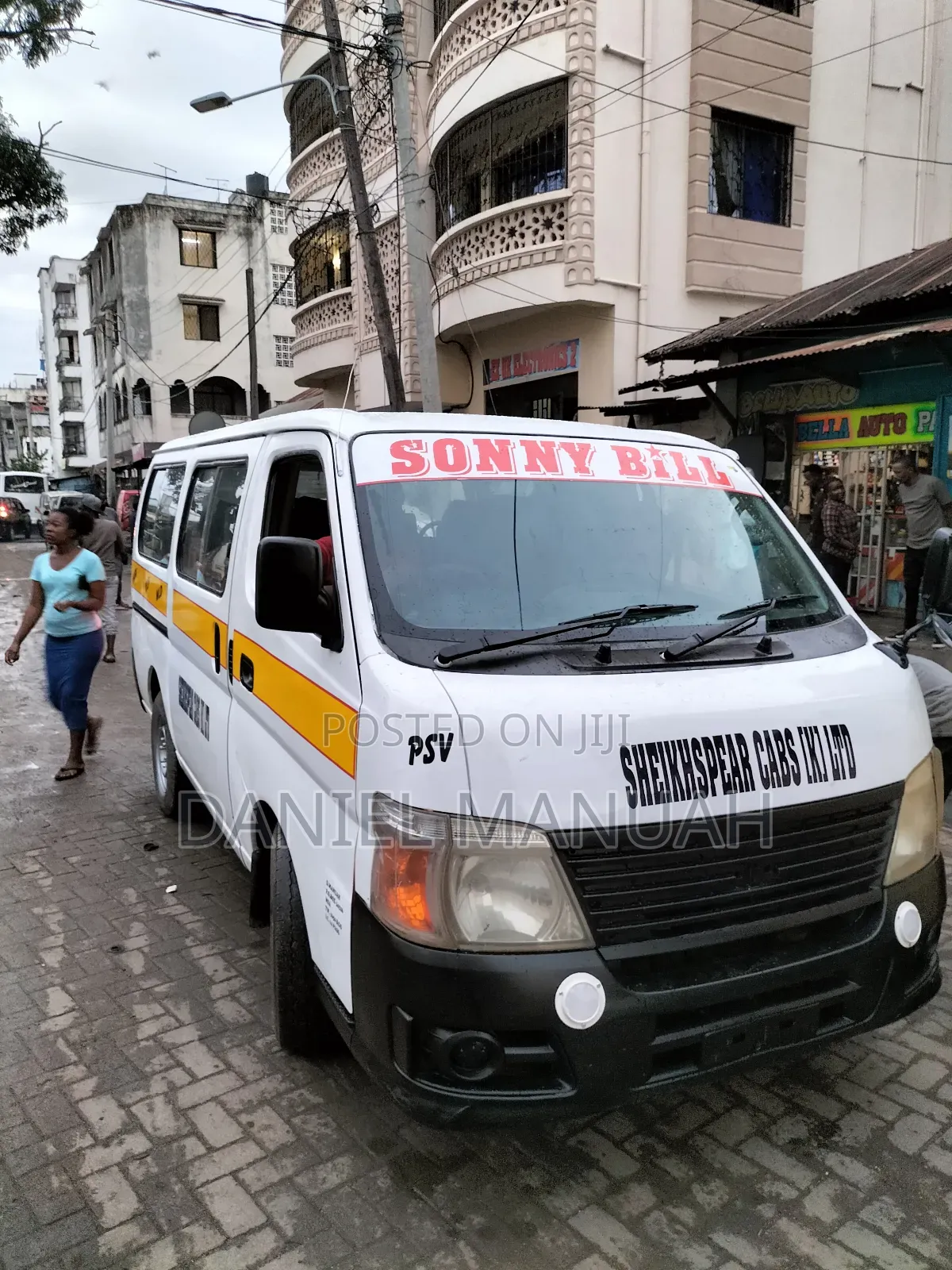 Nissan Caravan (Urvan) 2009 White