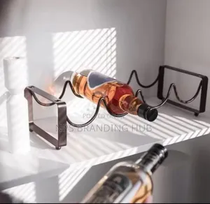 Metallic Carbon Wine Holder.
4slot
Colour: Tan Brown
Nm