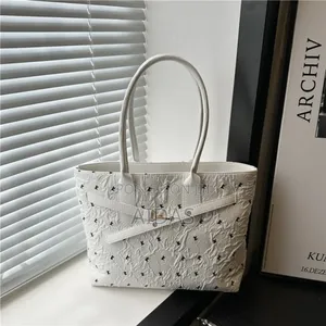Quilted Bow Detail Faux Leather Women's Tote Bag"
