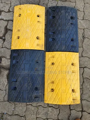 Reflective Rubber Speed Breaker / Bumb