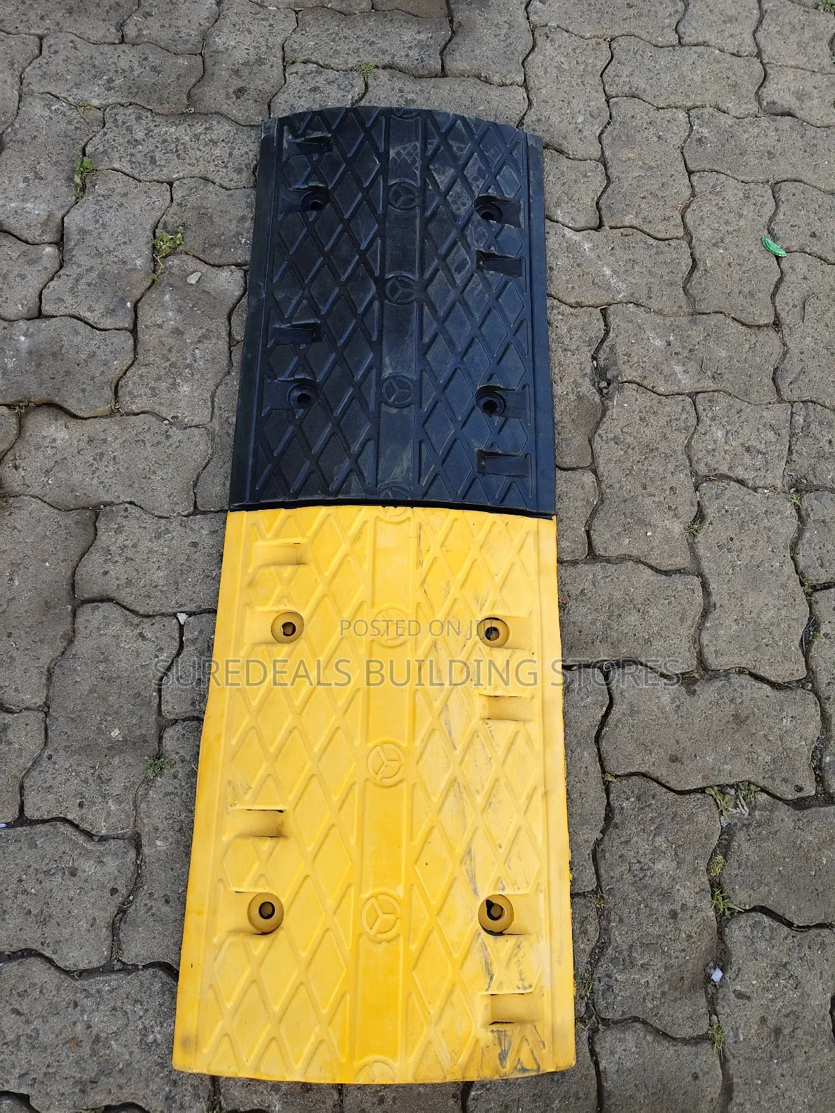 Reflective Rubber Speed Breaker / Bumb