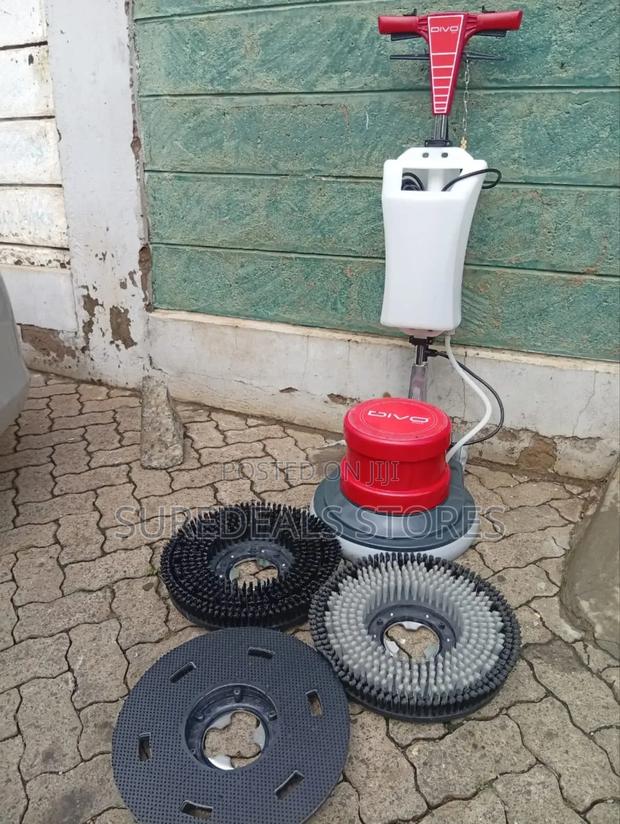 Good Quality Floor Scrubber - thumbnail 2