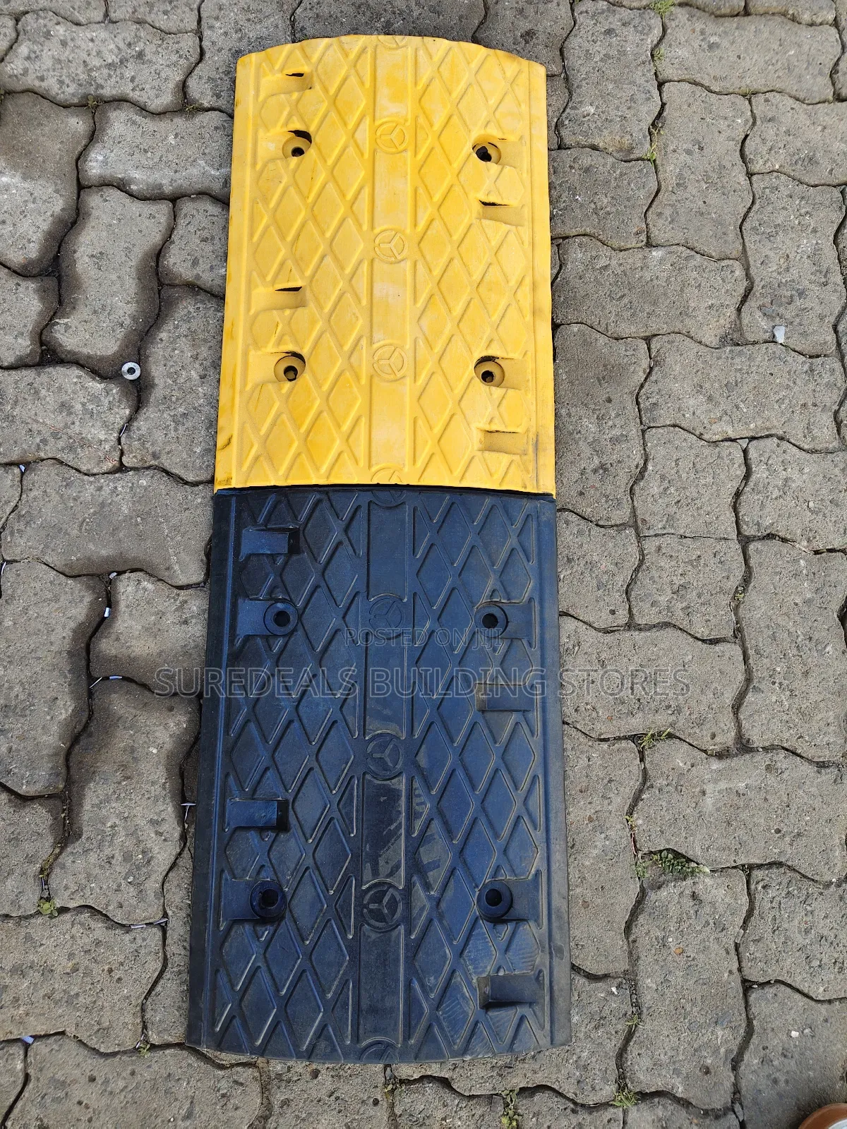 Reflective Rubber Road Speed Bump