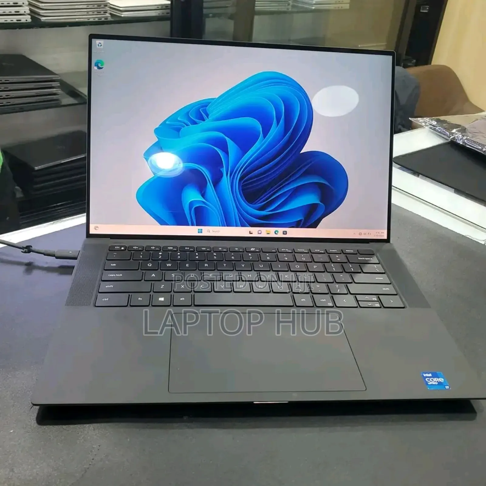Laptop Dell Precision 5560 16GB Intel Core i7 SSD 512GB