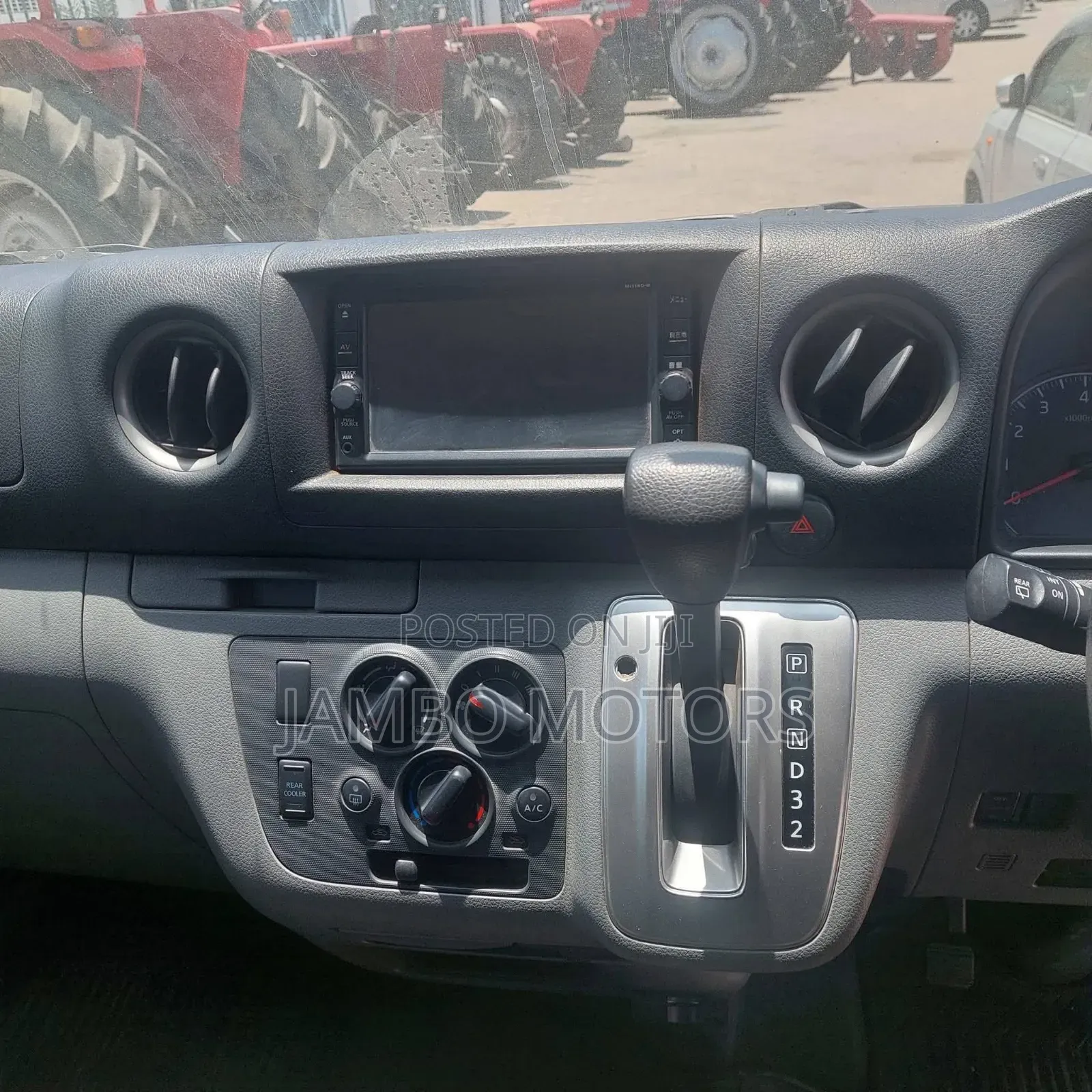 Nissan Caravan (Urvan) 2020 Grey