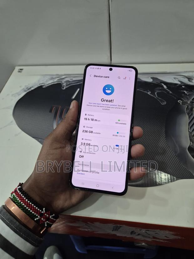Samsung Galaxy Z Flip 5 256 GB Black - thumbnail 4