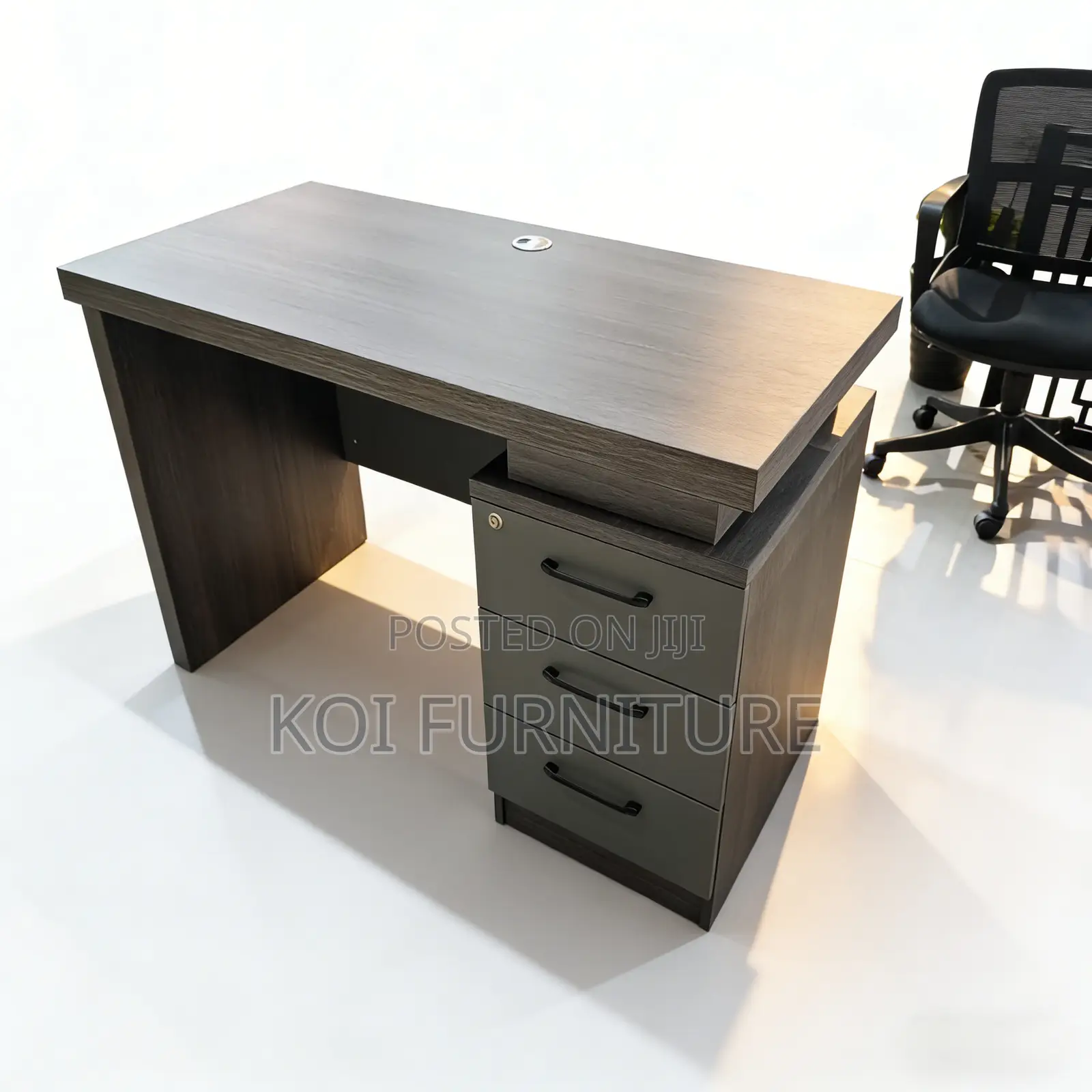 Office Desk : Modern 1400mm Executive Office Desk