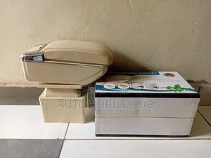 Universal Fit Car Armrest in Cars