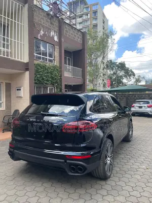 Porsche Cayenne Platinum Edition AWD 2018 Black