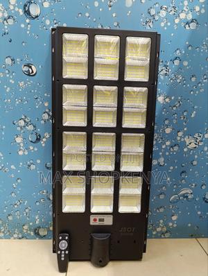 2000w Solar Street Light + Pole - thumbnail 2