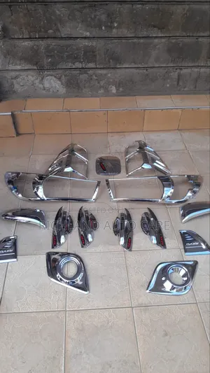 Full Chrome Kit Hilux Revo