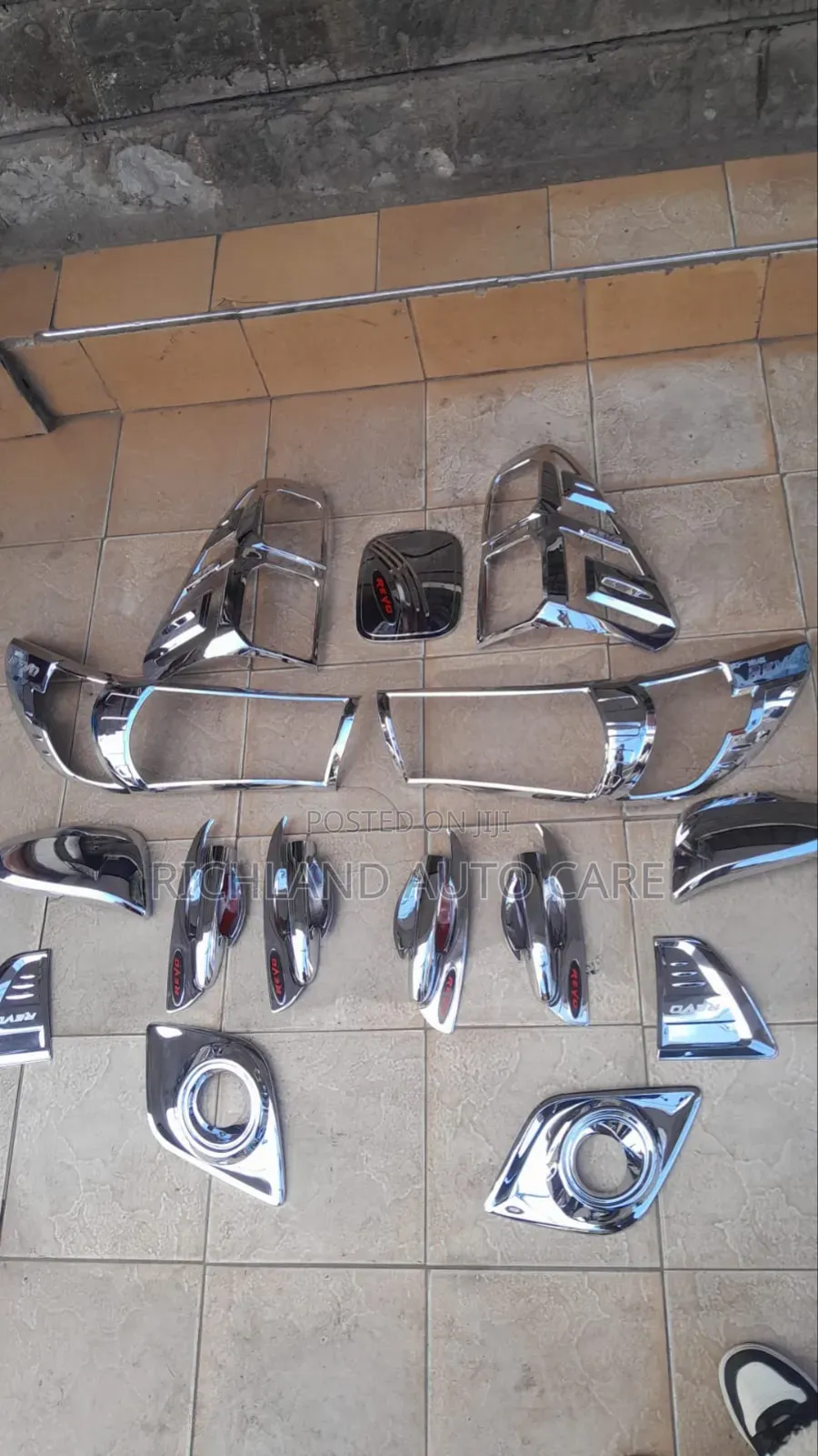 Full Chrome Kit Hilux Revo