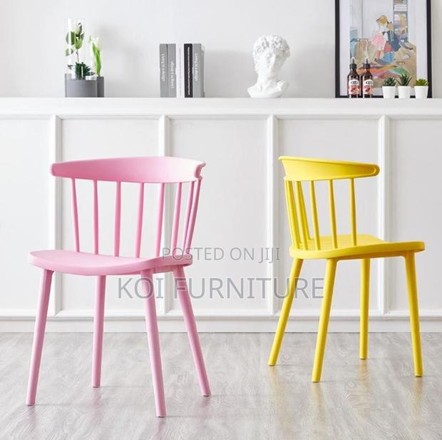 Office Chair : Black Plastic Nordic Dining Chair - thumbnail 3