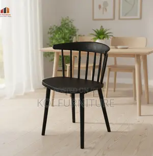 Office Chair : Black Plastic Nordic Dining Chair