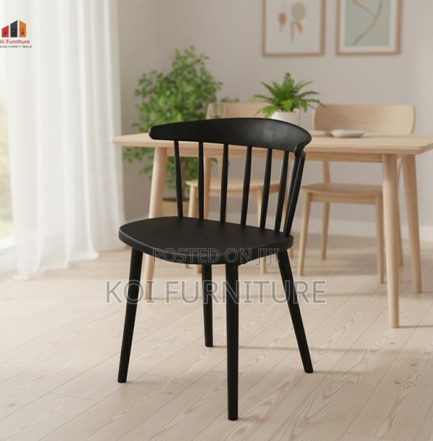 Office Chair : Black Plastic Nordic Dining Chair - thumbnail 4