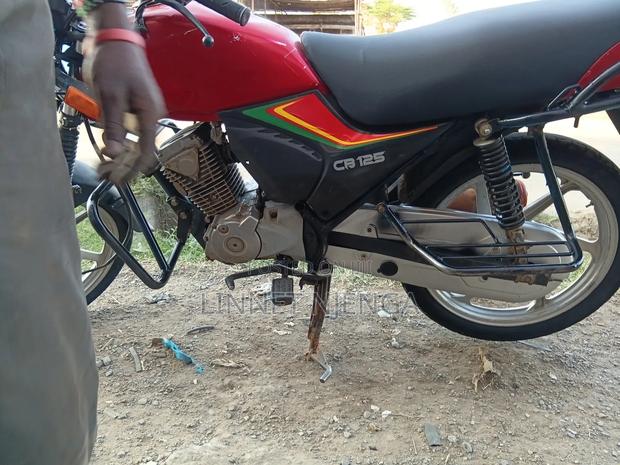 Honda CBR 2021 Red - thumbnail 4