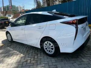 Toyota Prius 2018 White