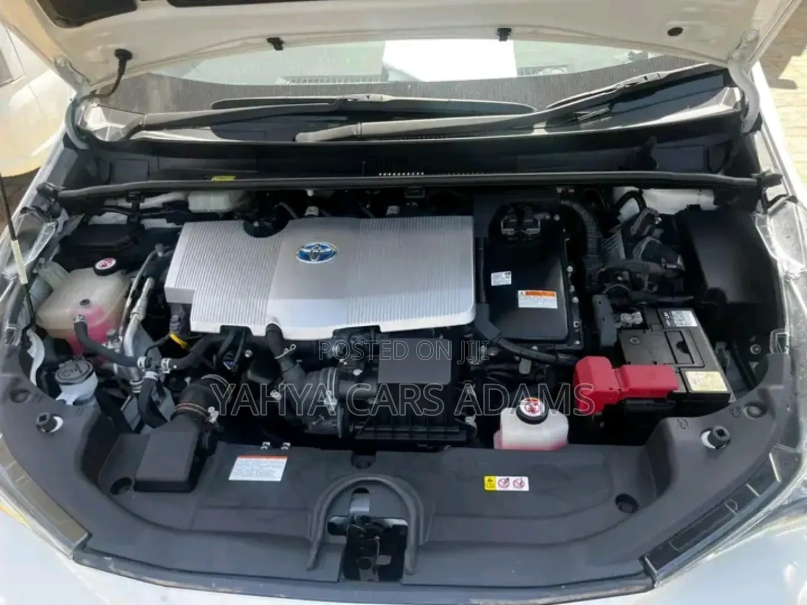 Toyota Prius 2018 White