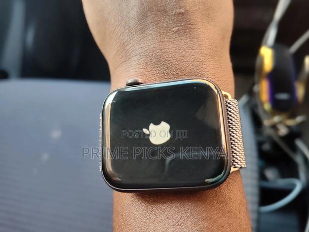 Apple Watch Series 5