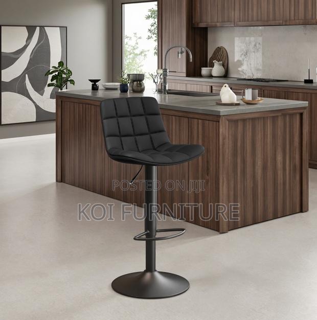 Barstool : Adjustable Swivel Barstool -Leather and Adjustable - thumbnail 4