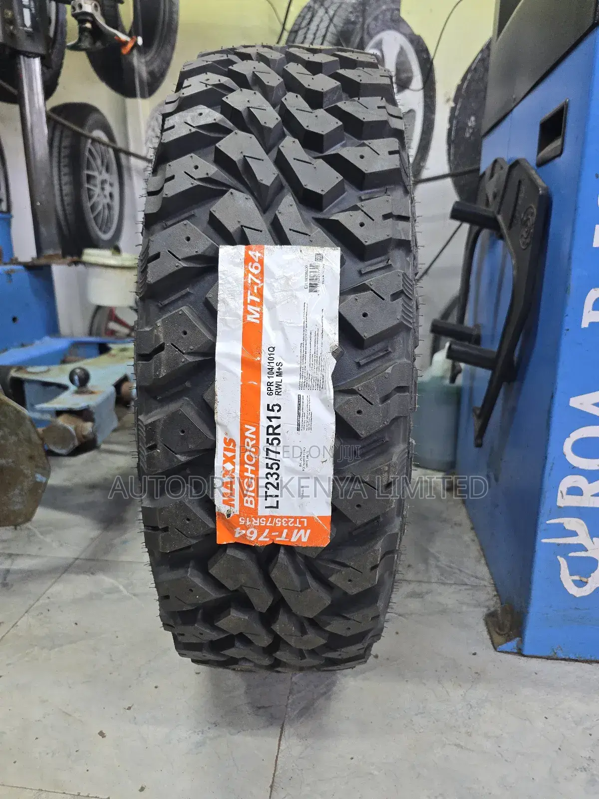 235/75r15 Maxxis Bighorn M/T Tire