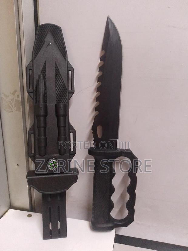 Sharp Stainless Steel Kitchen Or Camping Knife With Handle Compass - main view