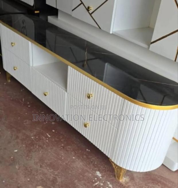 6 FTS Modern Executive Tv Stand