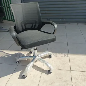 Morden Mesh Office Chair Available