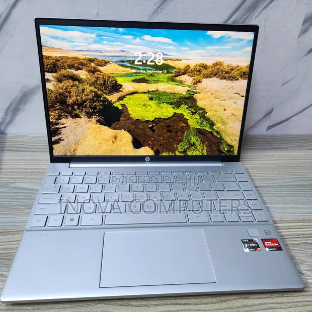 Laptop HP Pavilion 13 8GB AMD Ryzen 7 SSD 256GB