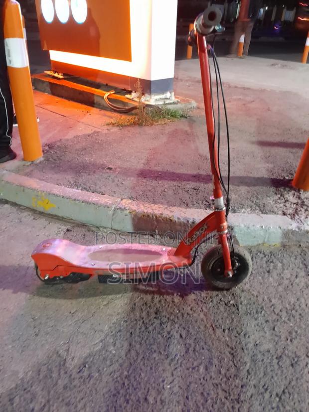 Razoor Scooter - main view