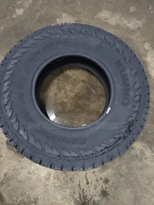 265 /75 R16 Khumo Tyres (All Terrein).