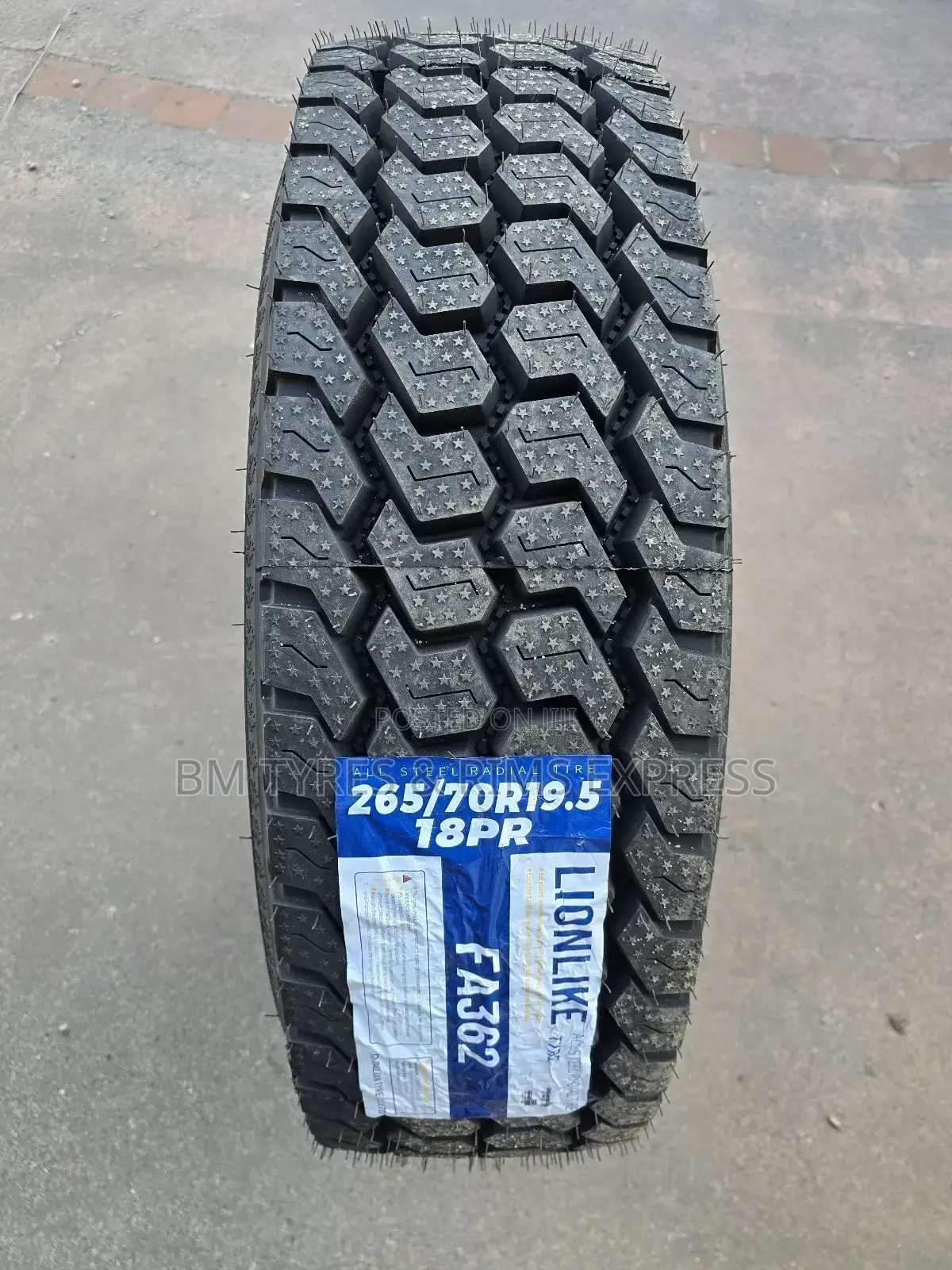 265/70 R19. 5 Lionlike Tyres (Diff)