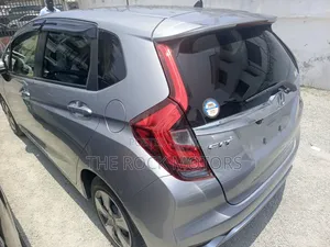 Honda Fit 2019 Silver
