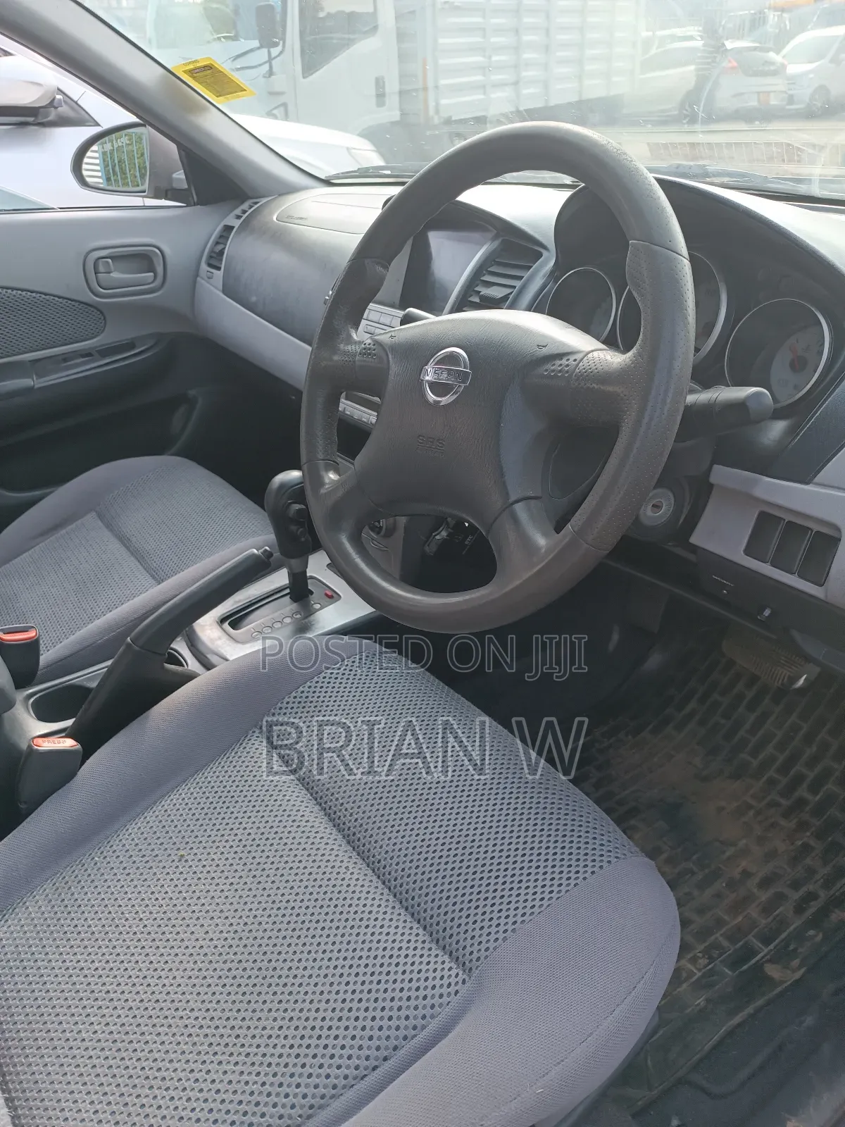 Nissan Advan 2006 Silver