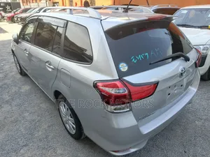 Toyota Corolla Fielder 2020 Silver