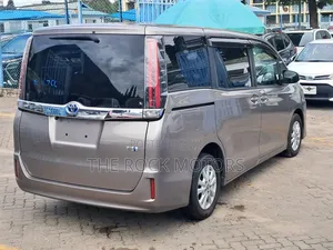 Toyota Noah 2020 Brown