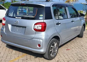 Toyota Passo 2019 Silver