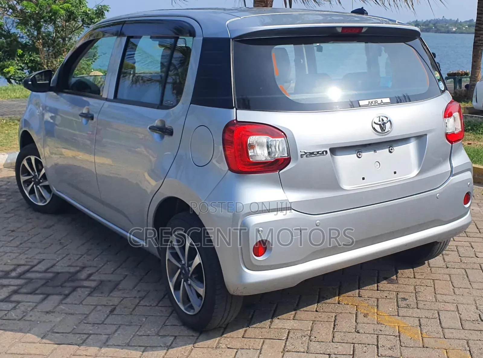 Toyota Passo 2019 Silver