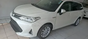 Toyota Corolla Fielder 2018 White