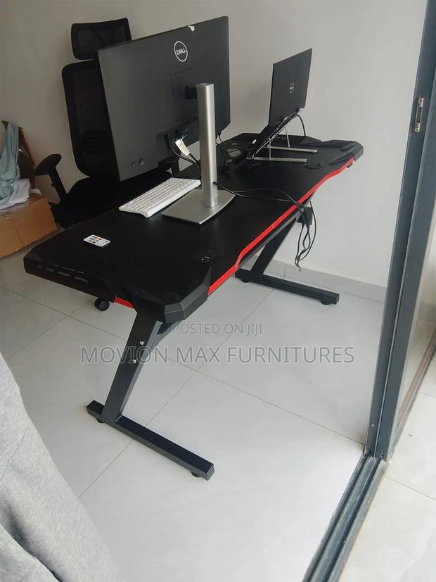 Gaming Table Gaming Table