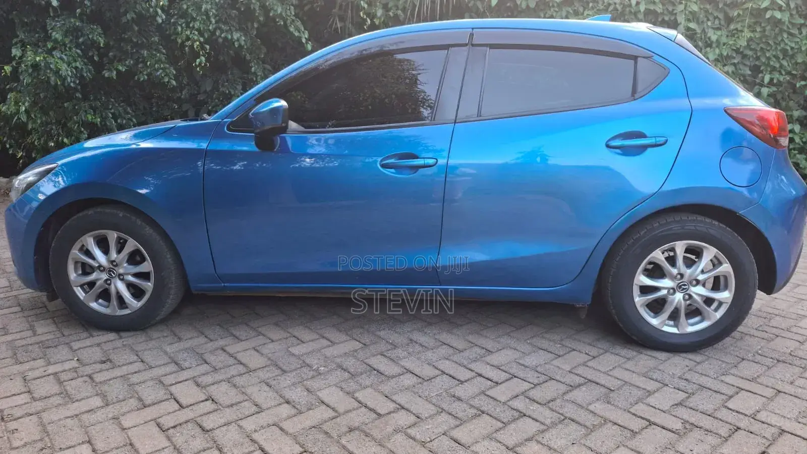 Mazda Demio 2018 Blue